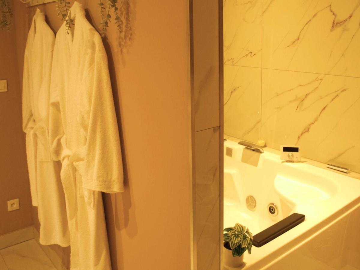 Le Moment Bien-Etre - Appartement Avec Spa Privatif Saint-Omer  Exteriér fotografie